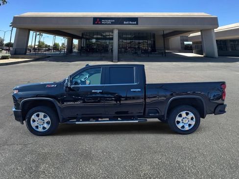 Used 2022 Chevrolet Silverado 2500 LTZ w/ Z71 Chrome Sport Edition AWD/4WD image 2