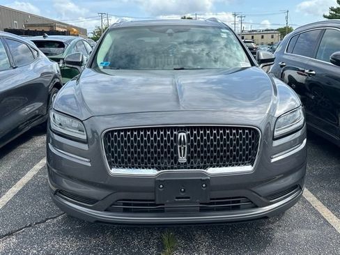 Used 2023 Lincoln Nautilus Reserve w/ Monochromatic Package AWD/4WD image 2