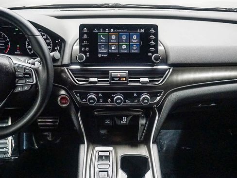 Used 2018 Honda Accord Sport image 15
