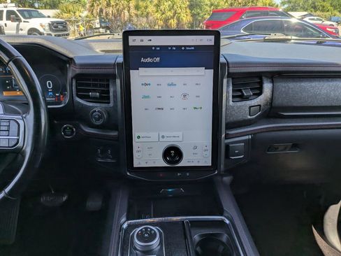 Used 2023 Ford Expedition Max Limited image 17