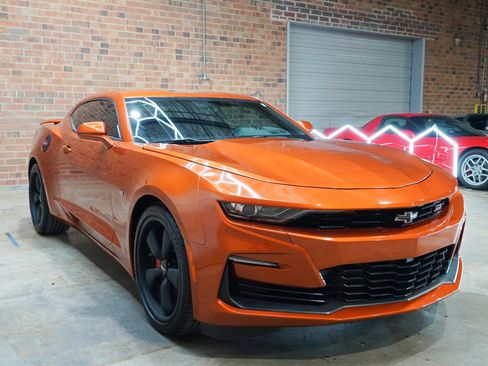 Used 2022 Chevrolet Camaro SS RWD image 3