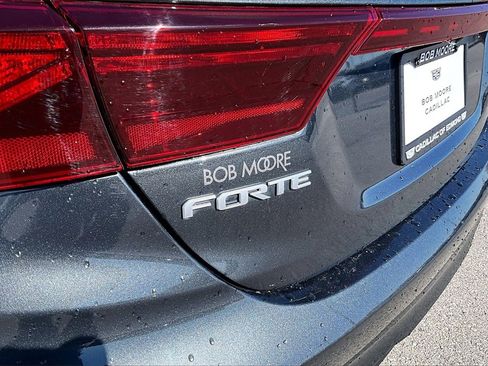 Used 2024 Kia Forte LXS w/ LXS Technology Package image 29