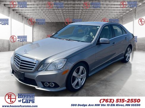 Used 2010 Mercedes-Benz E 350 4MATIC Sedan image 1
