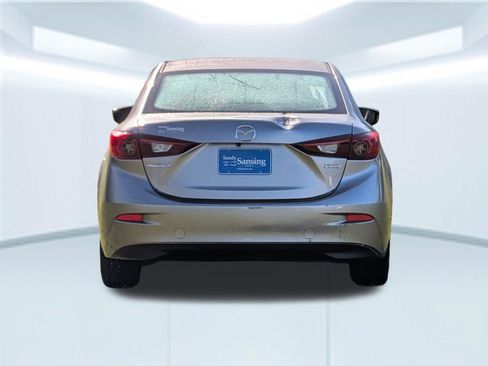 Used 2016 MAZDA MAZDA3 i Sport w/ Preferred Equipment Package FWD image 5