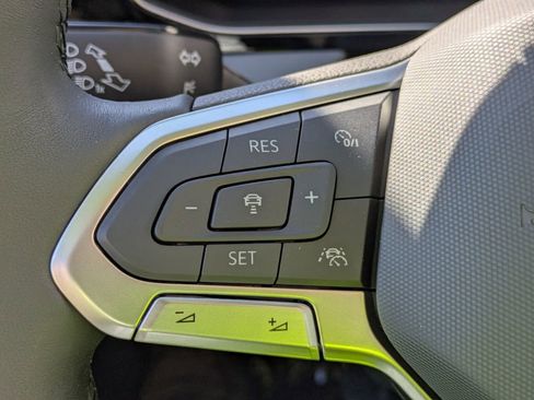 New 2026 Volkswagen Jetta SE FWD image 25