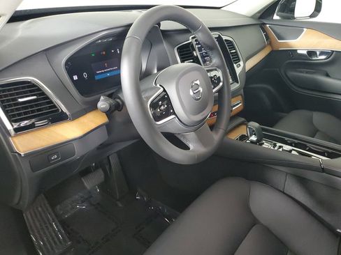 Used 2024 Volvo XC90 B5 Plus AWD/4WD image 26