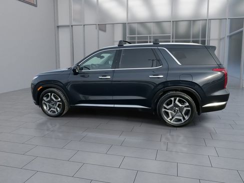 Used 2023 Hyundai Palisade Limited image 6