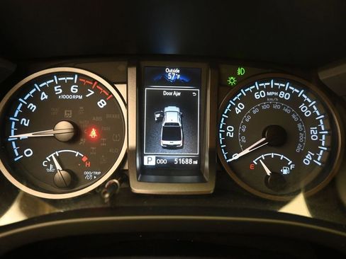 Used 2023 Toyota Tacoma TRD Sport w/ Black Out Package (TMS) AWD/4WD image 14