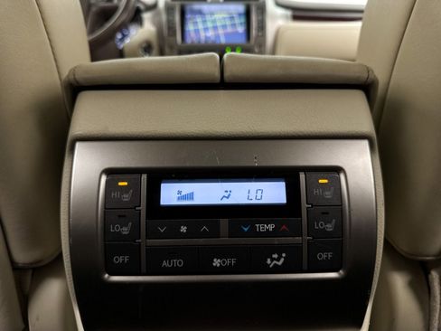 Used 2016 Lexus GX 460 w/ Premium Package AWD/4WD image 27