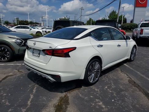 Certified 2025 Nissan Altima 2.5 SL FWD image 4
