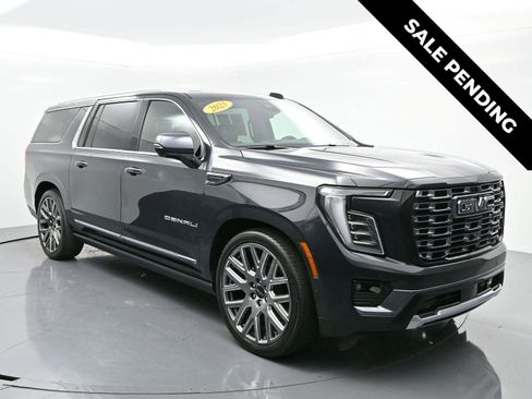 Used 2025 GMC Yukon XL Denali Ultimate w/ LPO, Floor Liner Package image 1