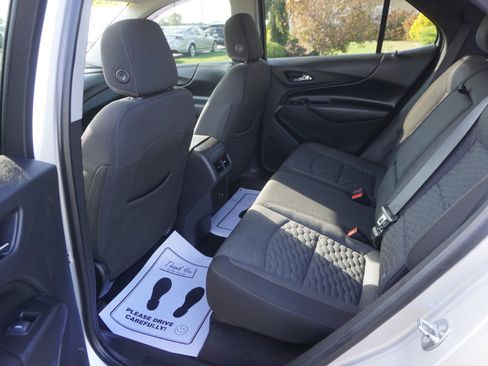 Used 2021 Chevrolet Equinox LT image 8
