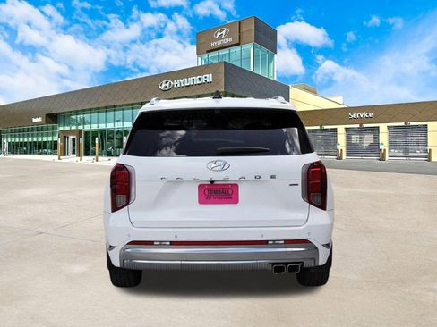 Used 2023 Hyundai Palisade Calligraphy w/ Cargo Package AWD/4WD image 7