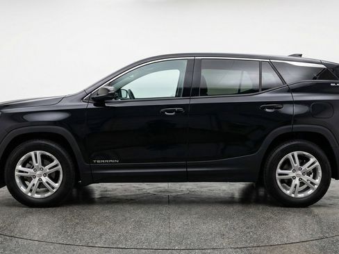 Used 2024 GMC Terrain SLE image 5