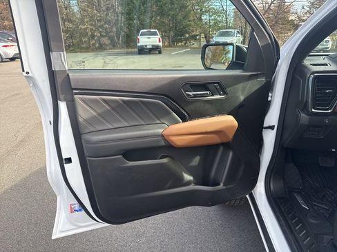 New 2026 GMC Canyon AT4 image 19