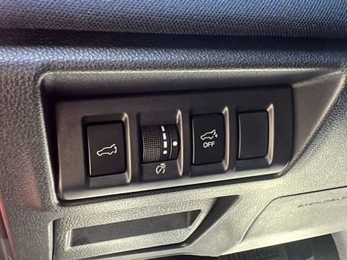 Certified 2025 Subaru Outback Premium AWD/4WD image 12