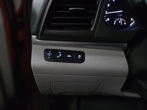 Used 2019 Hyundai Elantra Value Edition image 27