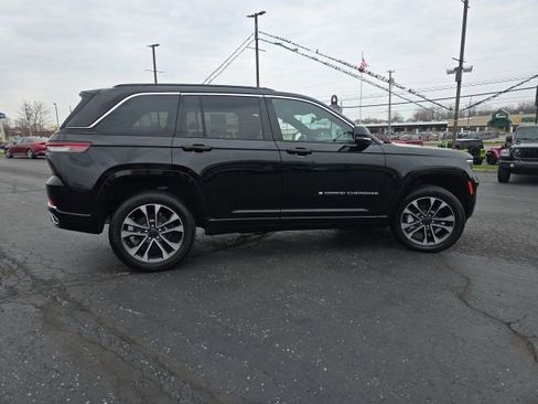 Used 2024 Jeep Grand Cherokee Overland w/ Adv Protech Group III AWD/4WD image 8