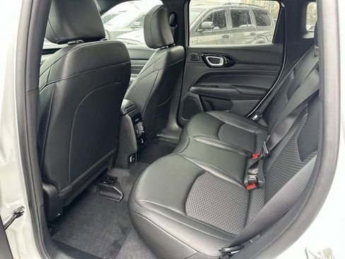 New 2026 Jeep Compass Latitude w/ Sun and Sound Group AWD/4WD image 10