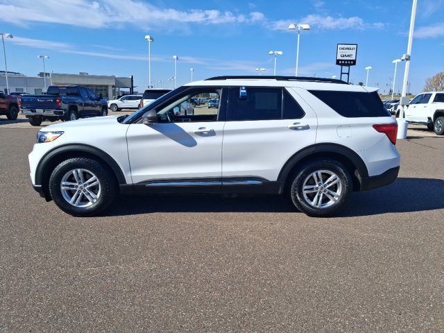Used 2020 Ford Explorer XLT AWD/4WD image 5