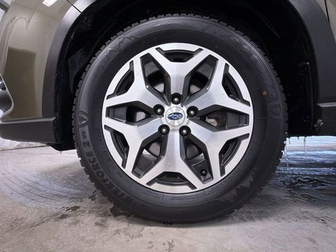 Used 2023 Subaru Forester Premium image 14