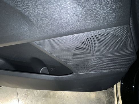 Certified 2025 Kia Sorento EX w/ EX Panoramic Sunroof Package image 17