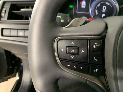 Used 2025 Lexus ES 300h w/ Luxury Package image 21