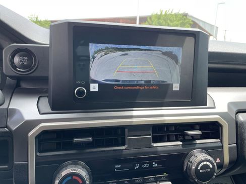Used 2024 Toyota Tacoma SR5 AWD/4WD image 16