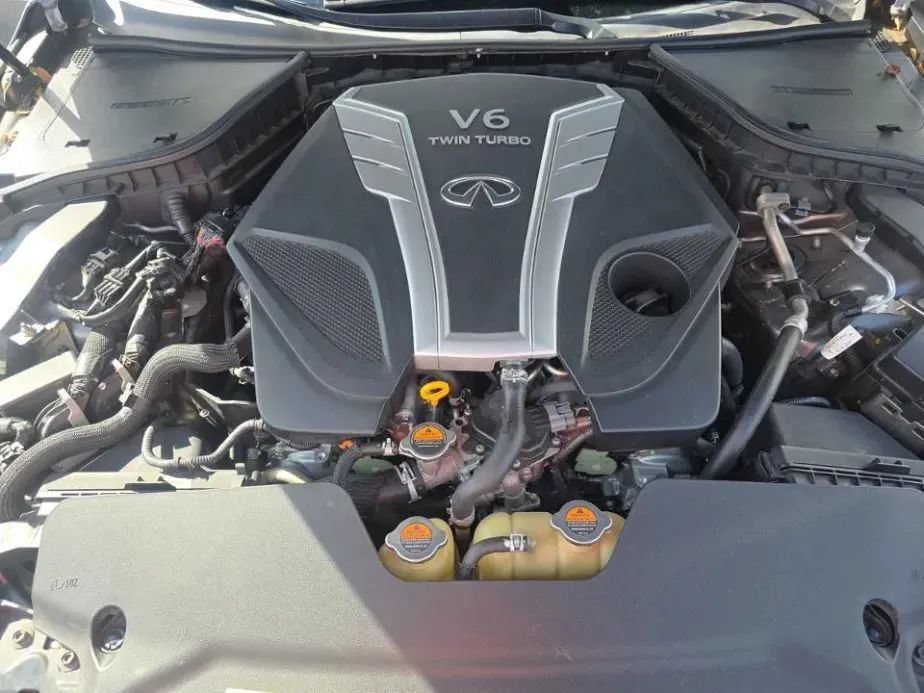 Used 2018 INFINITI Q50 Luxe RWD image 12