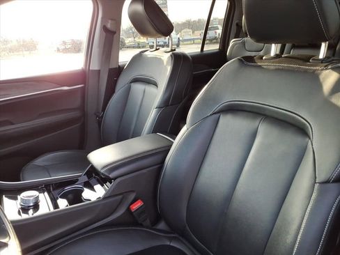 Certified 2023 Jeep Grand Cherokee L Limited w/ Black Appearance Package image 11