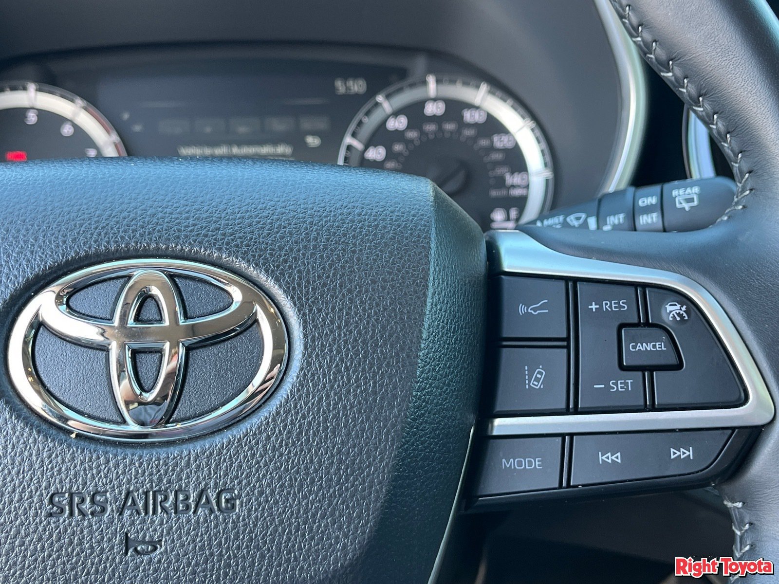 Certified 2026 Toyota Highlander XLE AWD/4WD image 24