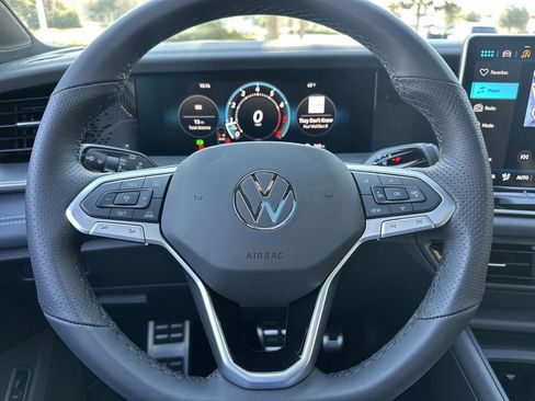 New 2026 Volkswagen Tiguan SE R-Line image 14