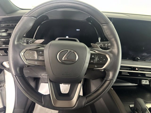 Used 2024 Lexus RX 350 AWD w/ Convenience Package image 17