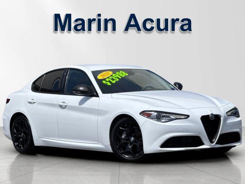 Used 2021 Alfa Romeo Giulia Sprint w/ Nero Edizione RWD image 1