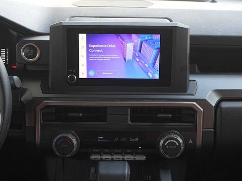 Used 2025 Toyota 4Runner SR5 AWD/4WD image 19