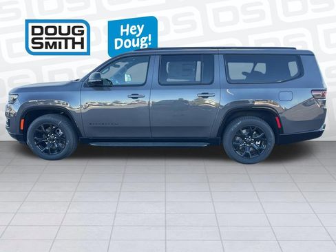 New 2025 Jeep Wagoneer L Series II image 3