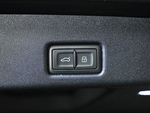 New 2025 Audi Q5 Premium Plus image 27