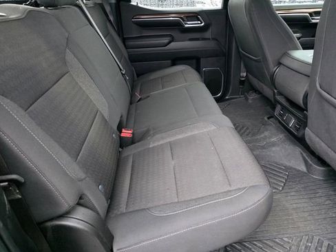 Used 2024 Chevrolet Silverado 1500 LT AWD/4WD image 14