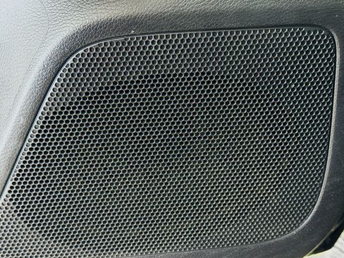 Used 2020 Toyota Tacoma SR5 image 19