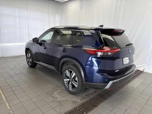 Used 2025 Nissan Rogue SL FWD image 6