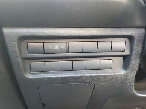 Used 2023 Mitsubishi Outlander ES image 27