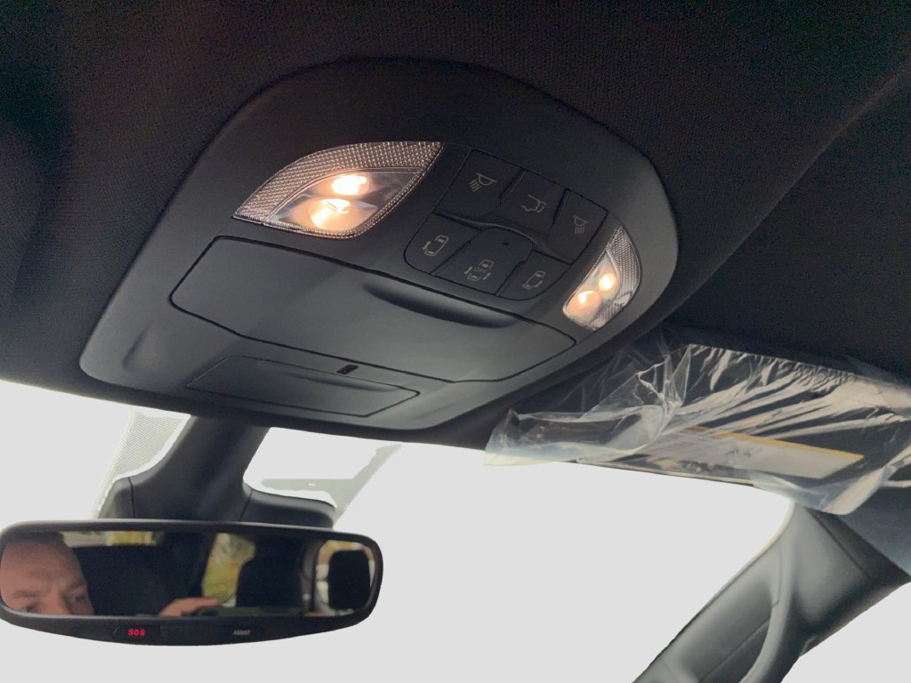 New 2027 Chrysler Pacifica Select AWD/4WD image 17