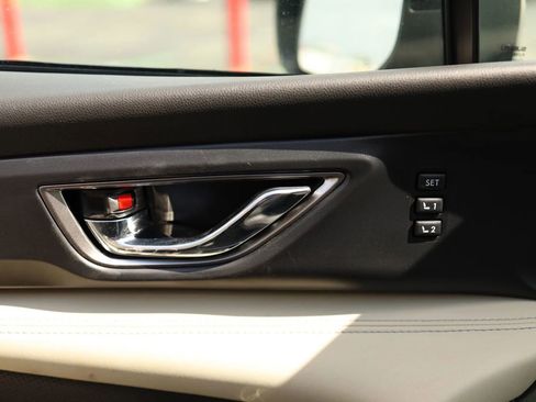 Used 2020 Subaru Ascent Limited image 10