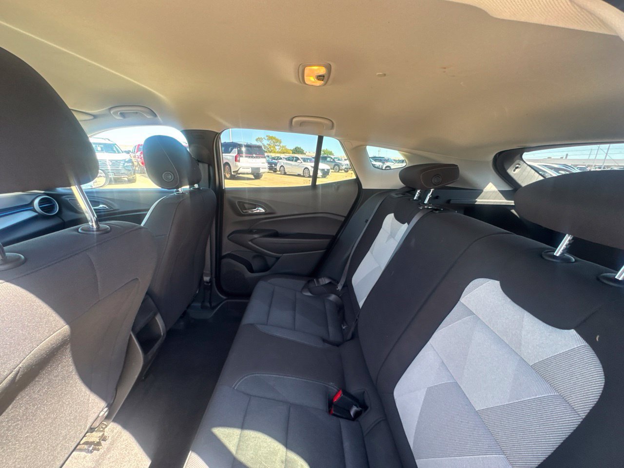 Used 2025 Chevrolet Trax LS FWD image 36