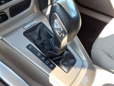 Used 2012 Ford Focus SEL FWD image 18