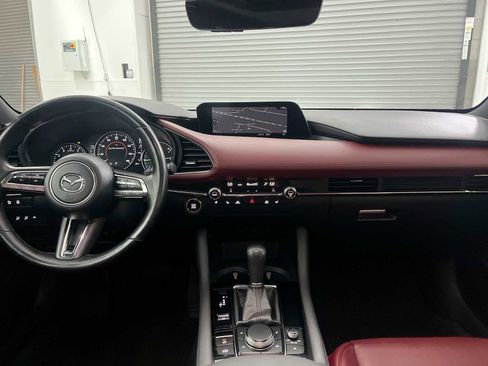 Used 2021 MAZDA MAZDA3 Hatchback w/Premium Plus Pkg AWD/4WD image 10