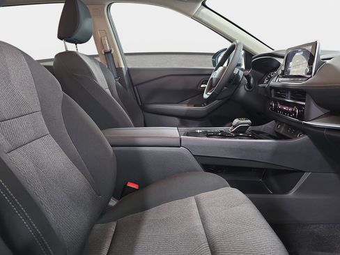 New 2026 Nissan Rogue SV FWD image 10