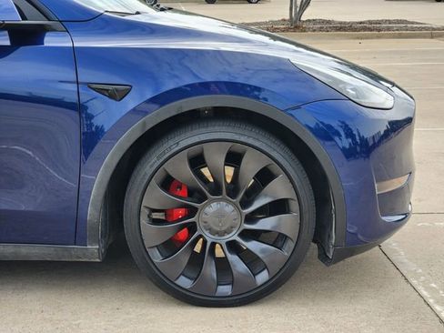 Used 2022 Tesla Model Y Performance AWD/4WD image 8
