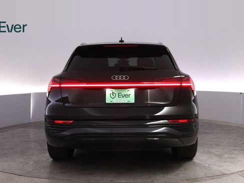 Used 2024 Audi Q8 e-tron Premium Plus w/ Premium Plus Package AWD/4WD image 15