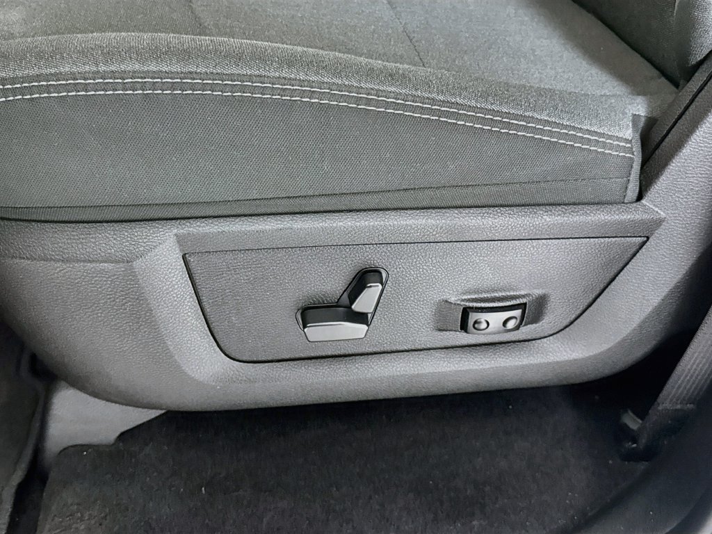 Used 2023 RAM 1500 Warlock AWD/4WD image 22